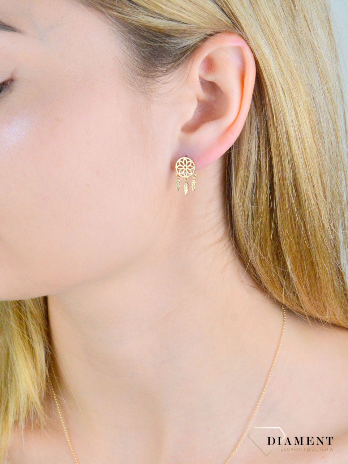 Złote kolczyki damskie 375 wkrętki kwiatki grawerowane KL 8014A 375.jpg